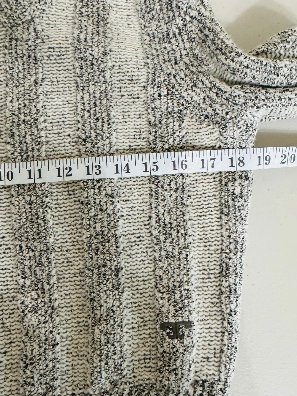 Tory Burch Crewneck Crop Sweater